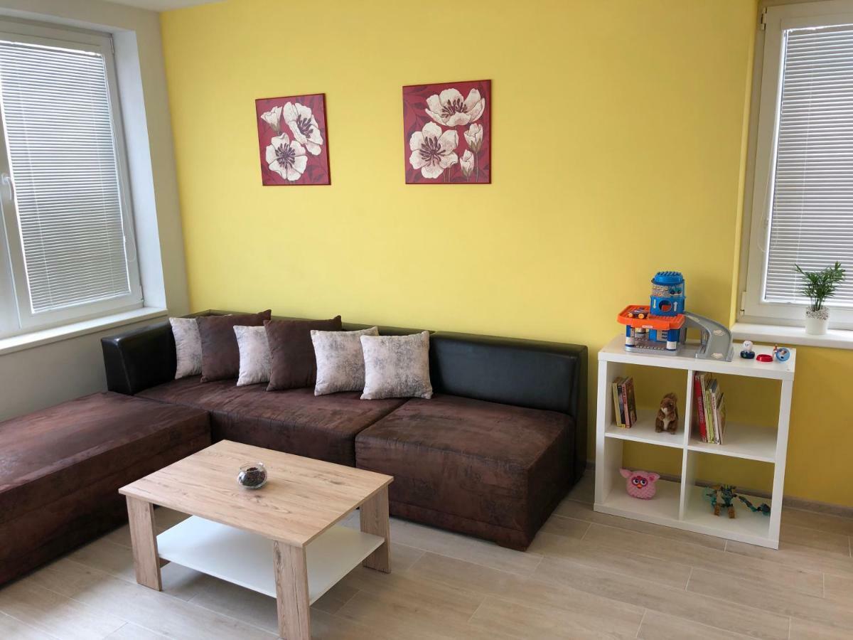Apartmany Leto Frydek-Mistek Ngoại thất bức ảnh
